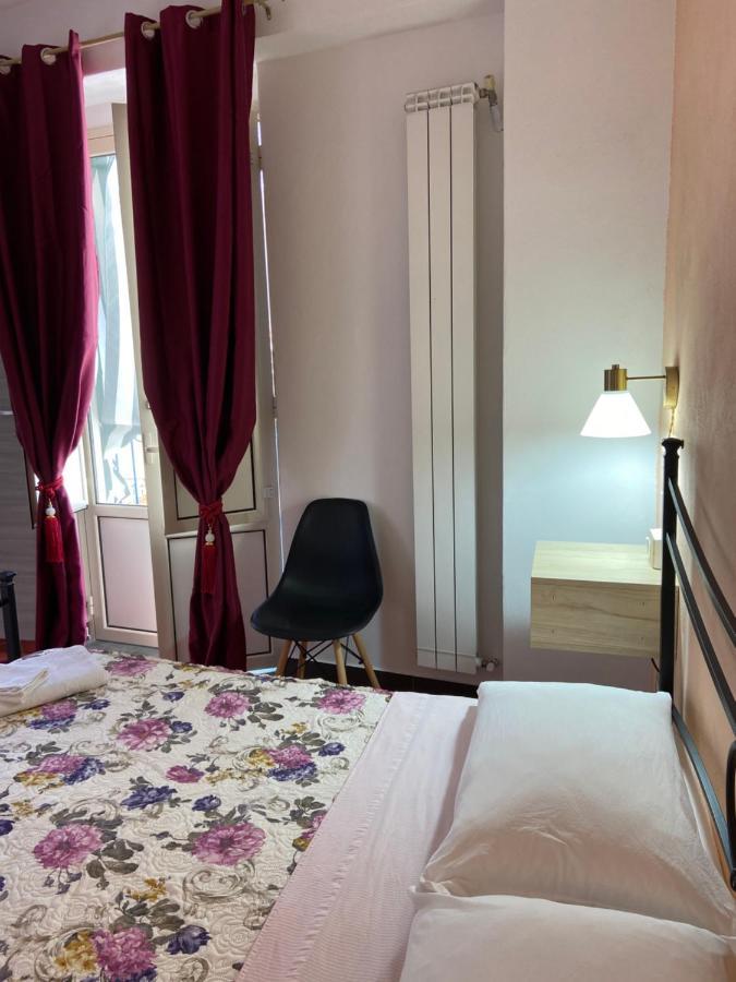 Taormina'S Sun Bed and Breakfast Exteriör bild